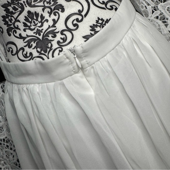 Lulus Awaken My Love Long Sleeve Lace Maxi Dress Size Large NWT Bride Wedding - Picture 10 of 15